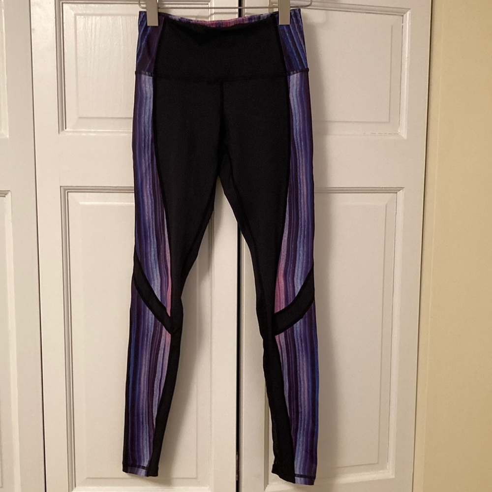 Black and purple yoga pants by Just Live